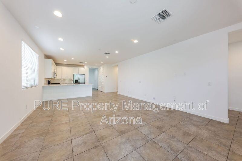 32002 N 125th Ln - Photo 6 of 33