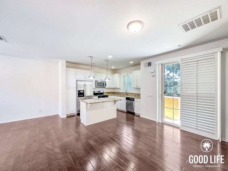 1823 Peach Ct #3 - Photo 6 of 26