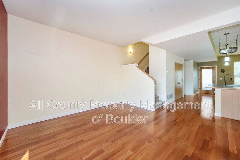 1345 Yellow Pine Ave - Photo 3 of 21