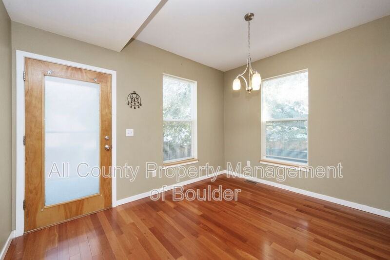 1345 Yellow Pine Ave - Photo 4 of 21