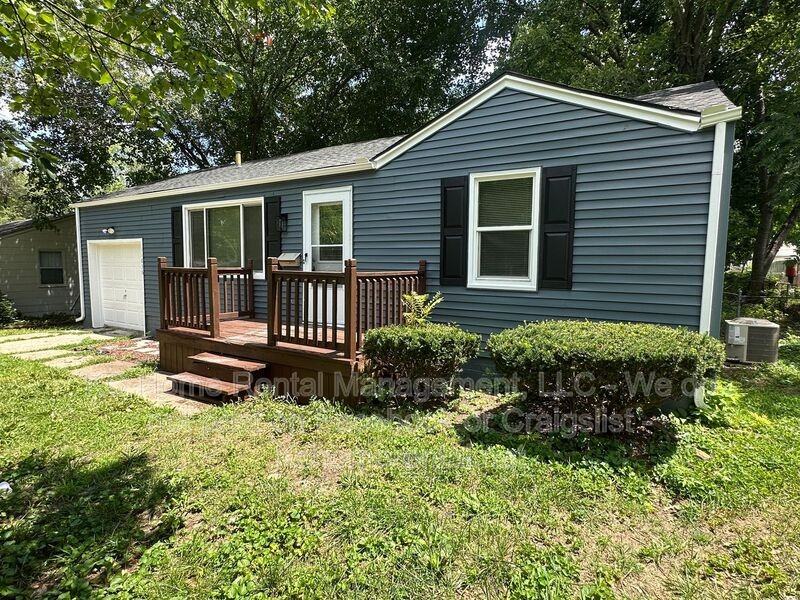 11636 W 68th Ter - Photo 2 of 26