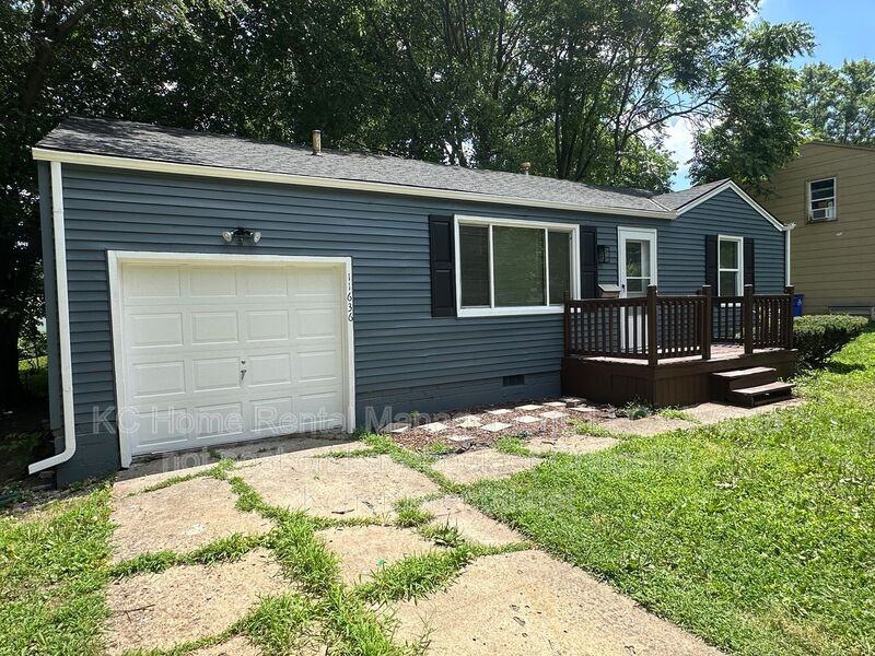 11636 W 68th Ter - Photo 3 of 26