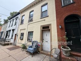 featured image of 405 E Orange St #3