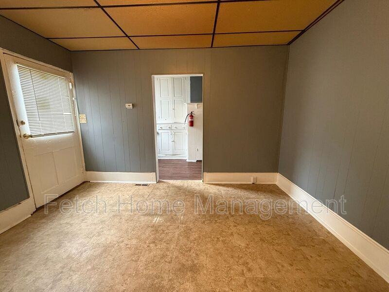 405 E Orange St #3 - Photo 5 of 12