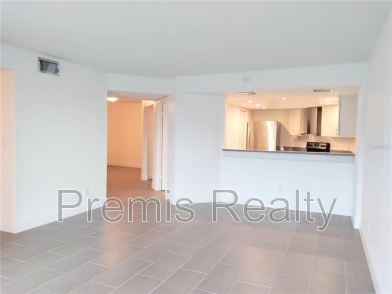 14820 Rue De Bayonne #404 - Photo 6 of 15