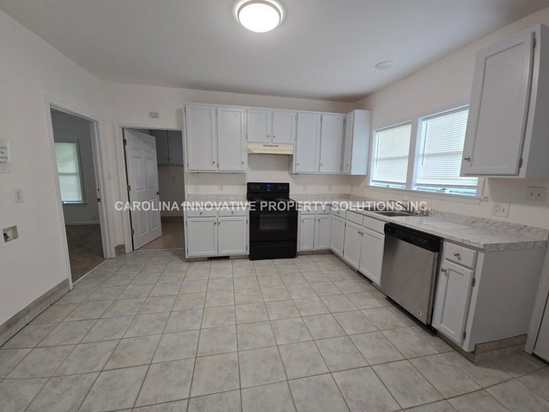 610 Pear St - Photo 4 of 18