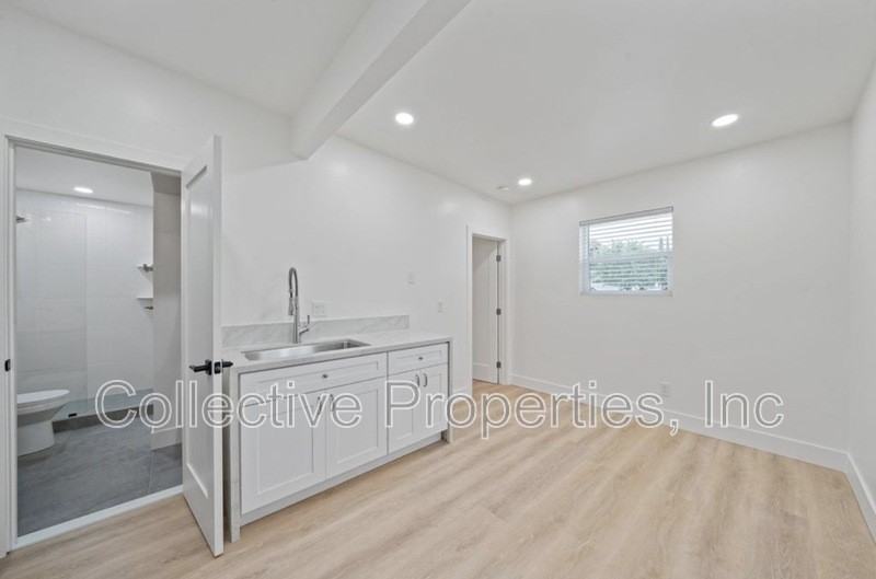 6842 Estrella Ave - Photo 2 of 13