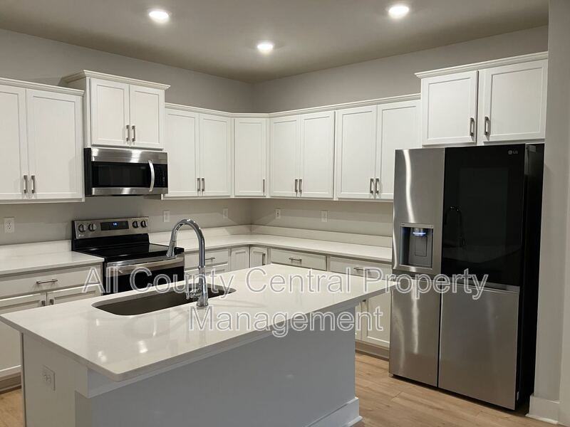 132 Clift Farm Dr - Photo 6 of 17