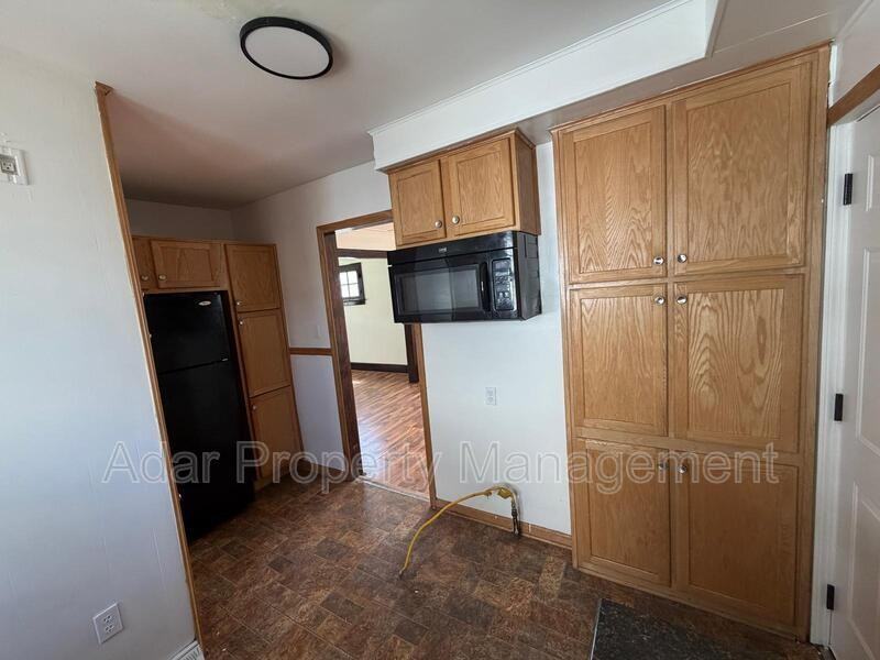 610 Dryden Dr - Photo 4 of 17