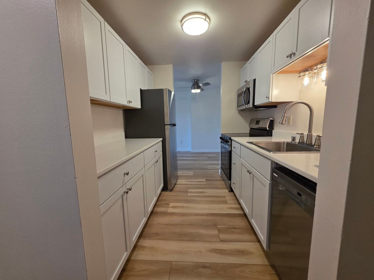 5022 Sheboygan Apartments - Photo 6 of 11