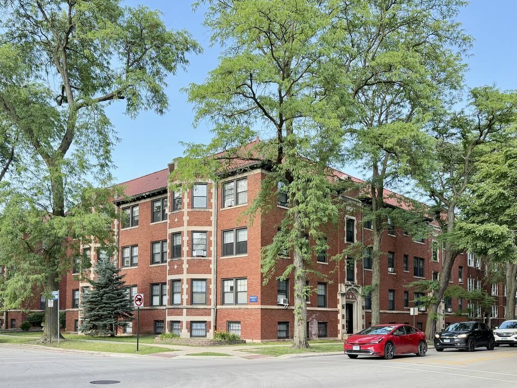1031 Dempster St #3E