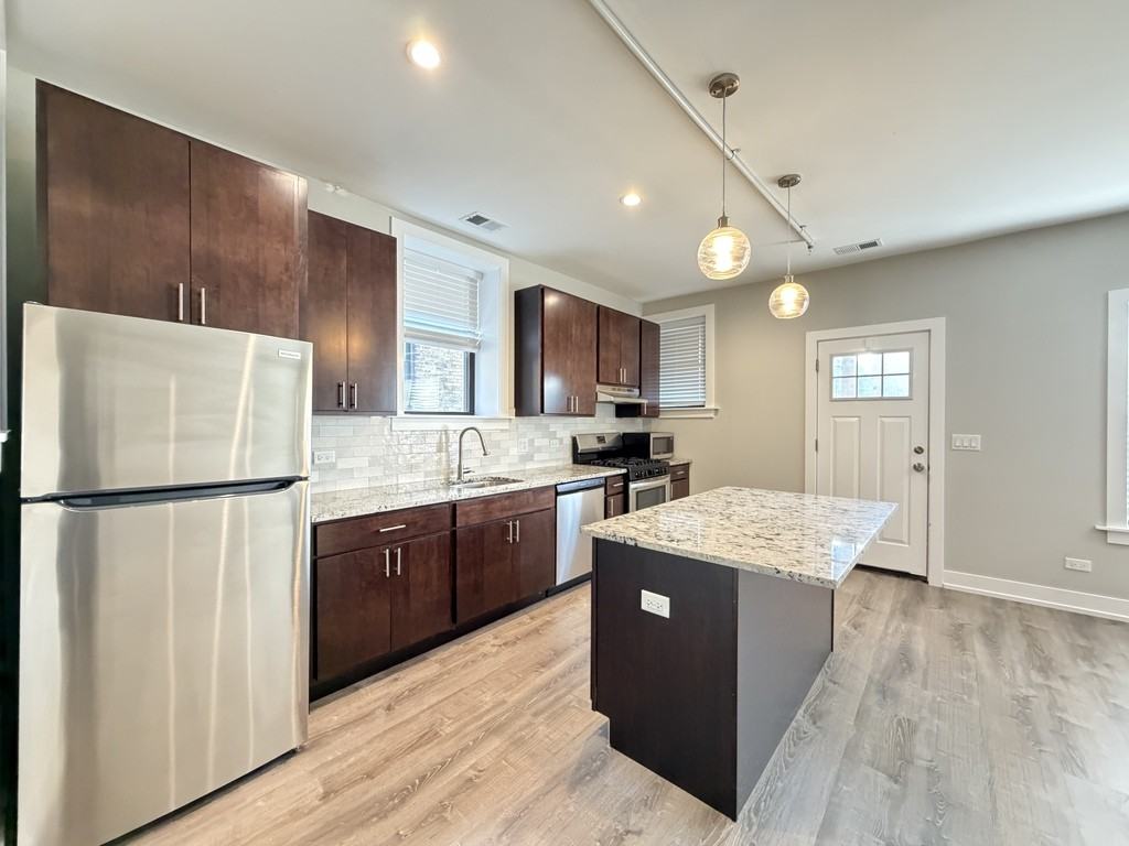 1134 Maple Ave #3 - Photo 4 of 21