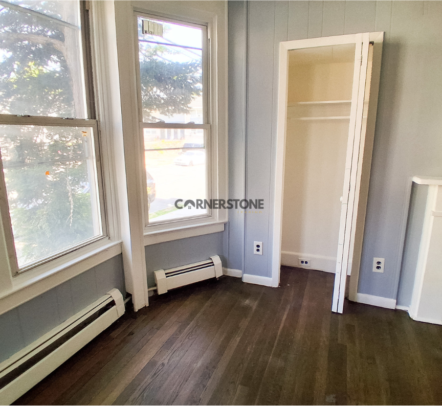 711 E 18th St - Photo 6 of 15