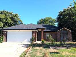 featured image of 4205 Bluestem Ln