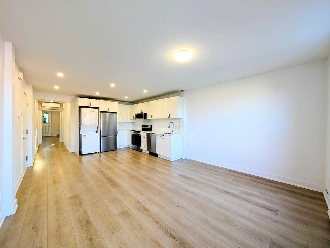 3811 Rue Evelyn - Photo 5 of 20