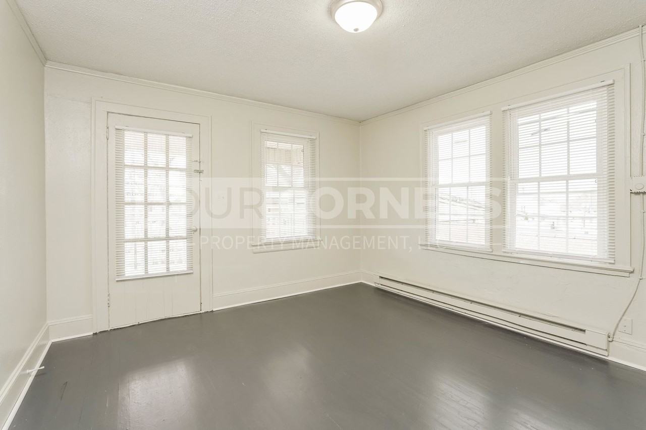 1007 South Main Street - Photo 3 of 20