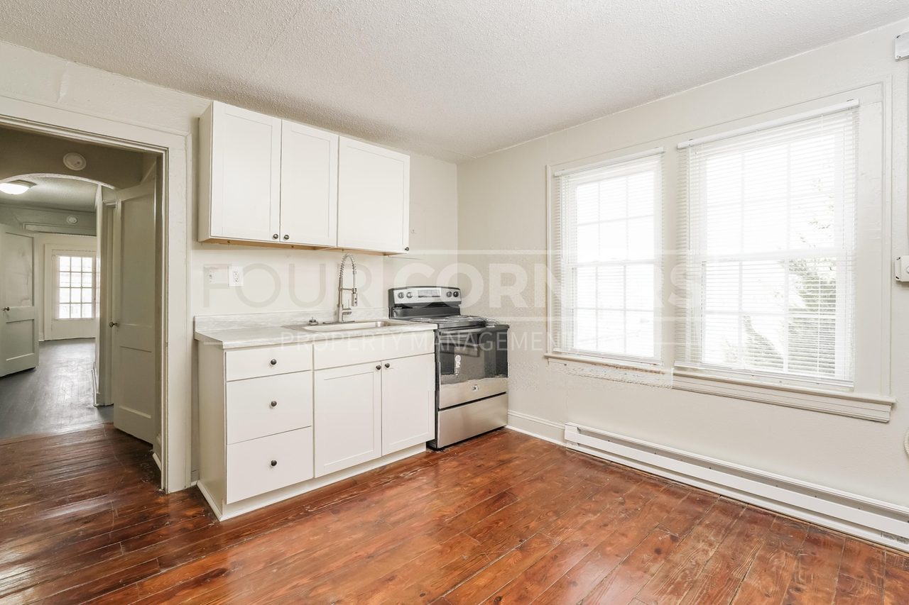 1007 South Main Street - Photo 6 of 20
