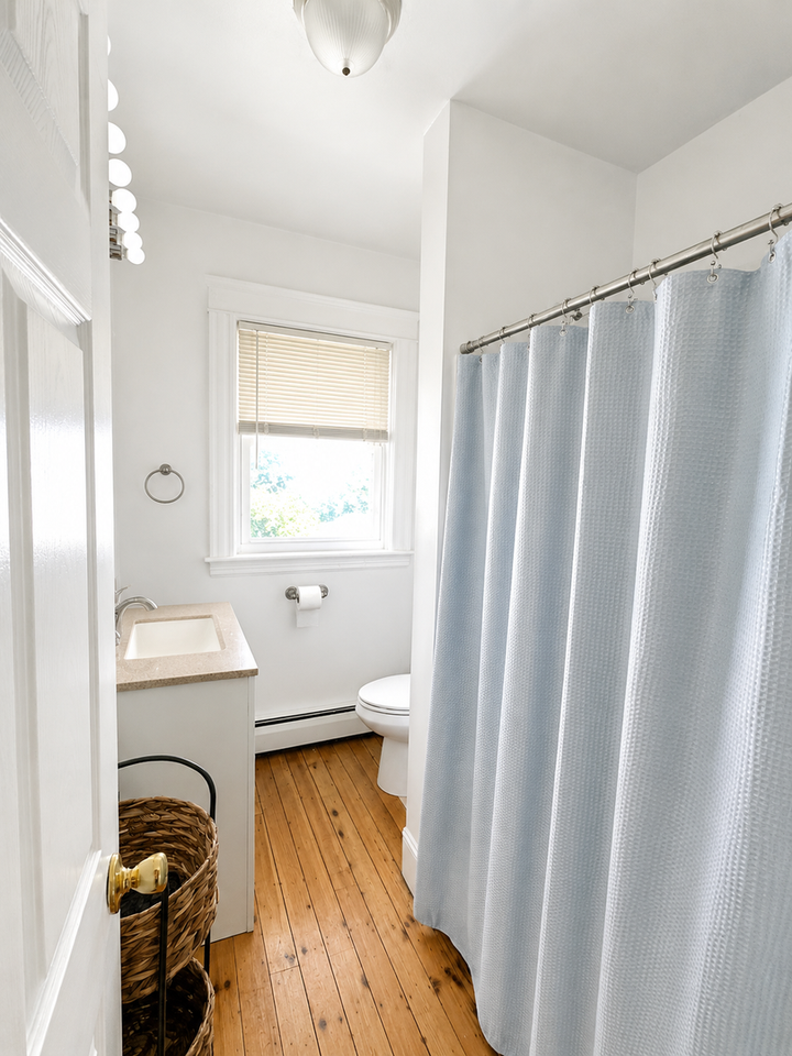 37 Pembroke Ave #2 - Photo 4 of 9
