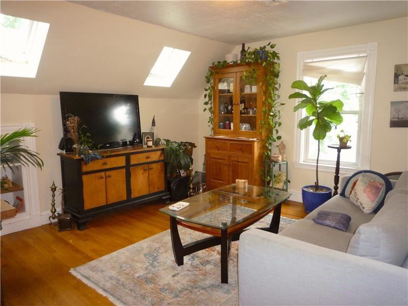 39 Charnwood Rd #3 - Photo 3 of 17