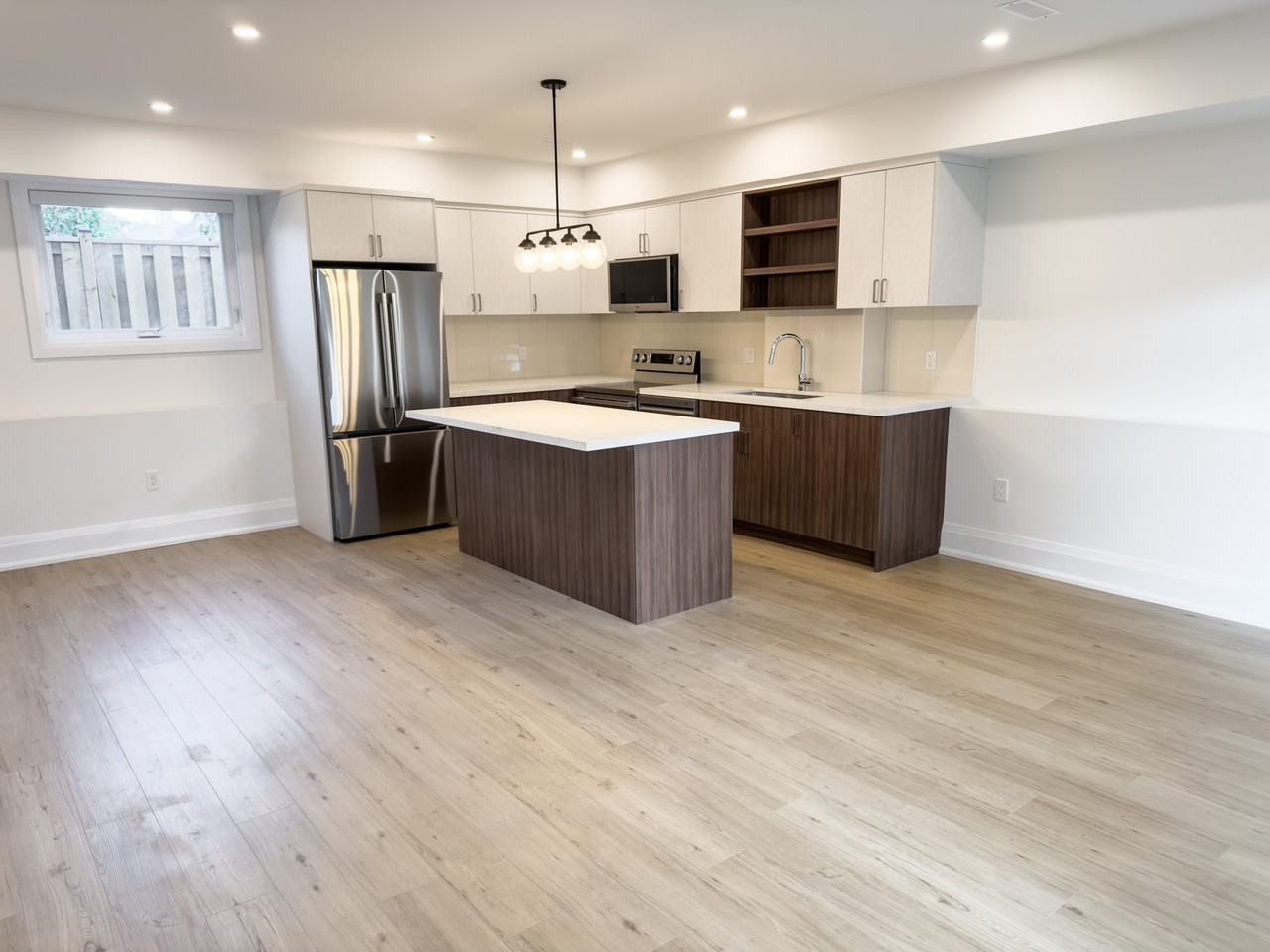 104 Frankdale Avenue - Photo 3 of 27
