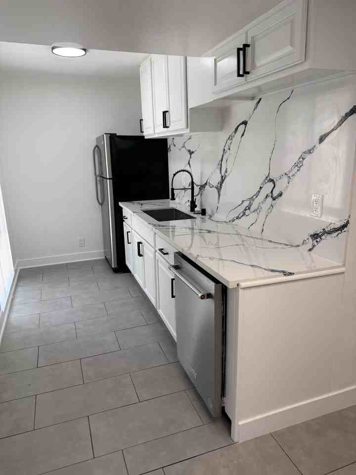 1418 14th Street - Photo 7 of 12