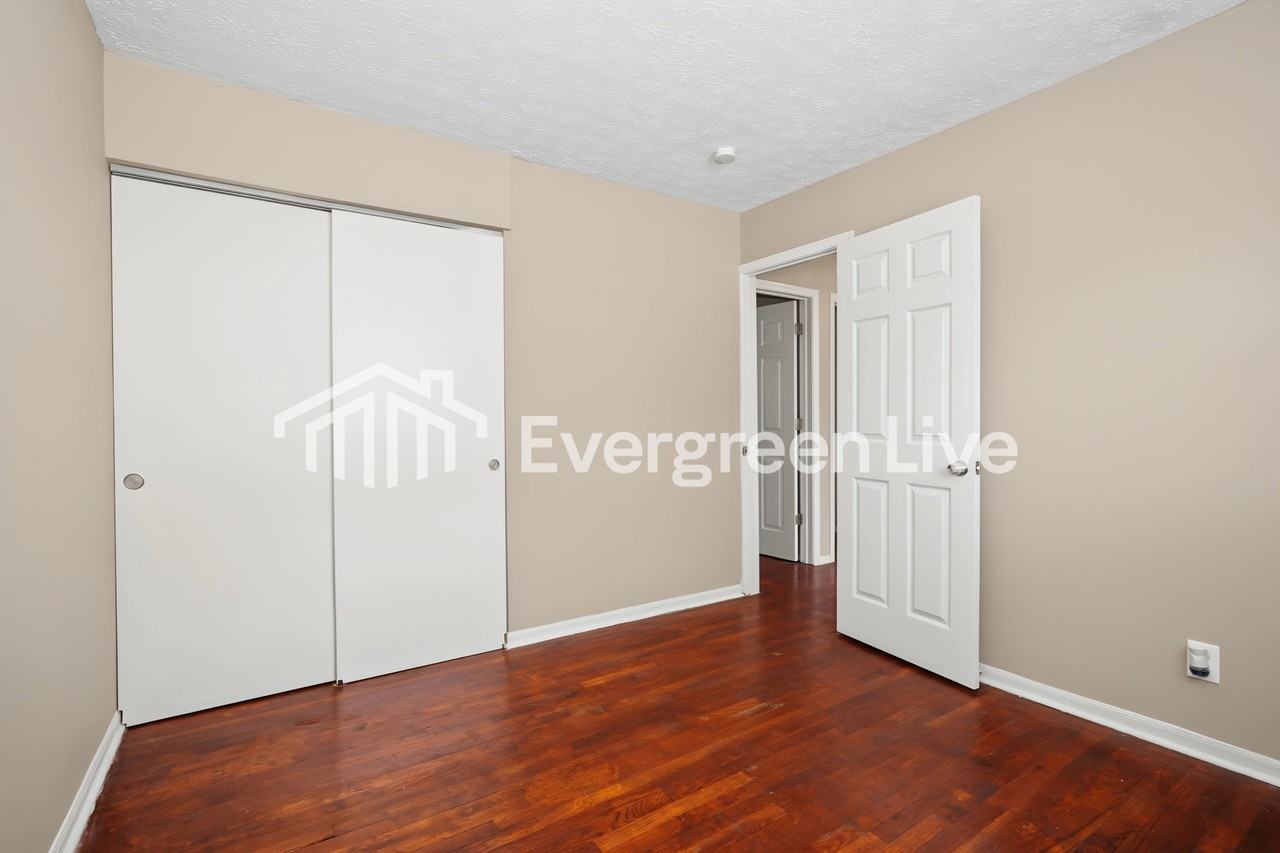 3547 Clearwater Dr - Photo 4 of 16