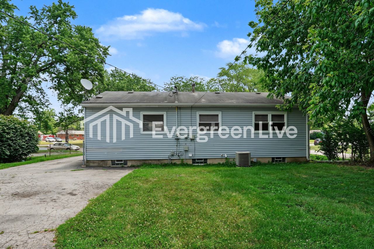 3547 Clearwater Dr - Photo 6 of 16