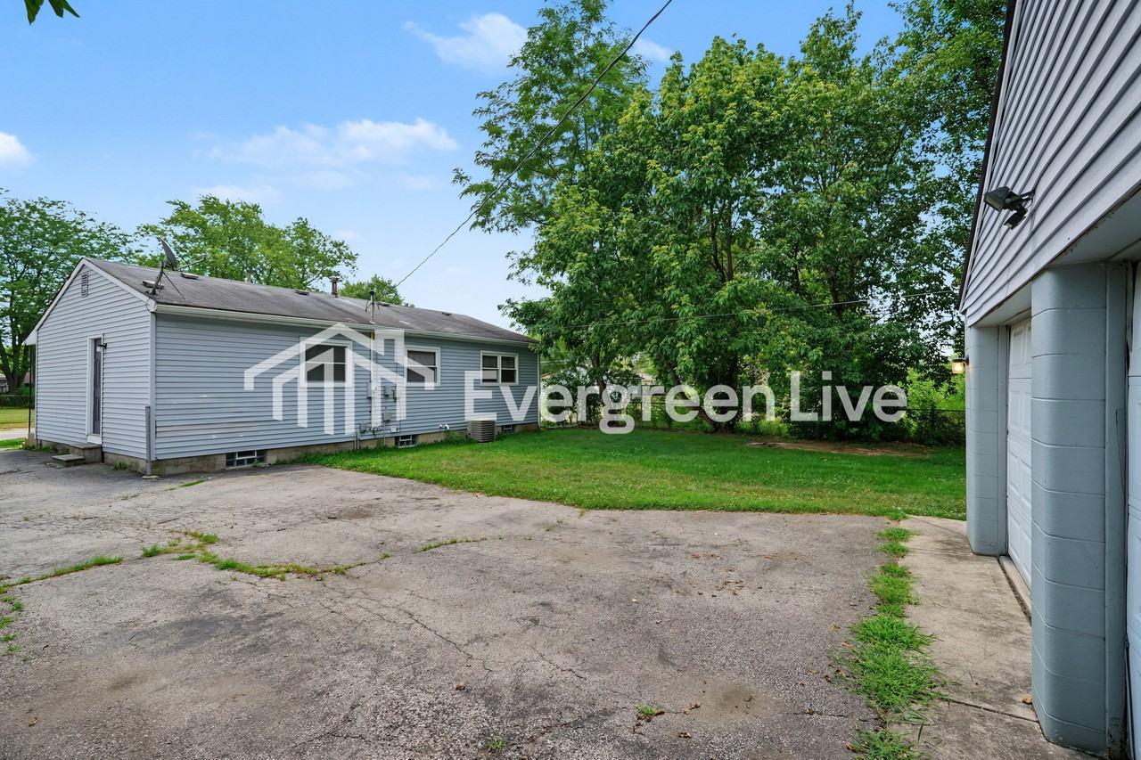 3547 Clearwater Dr - Photo 7 of 16