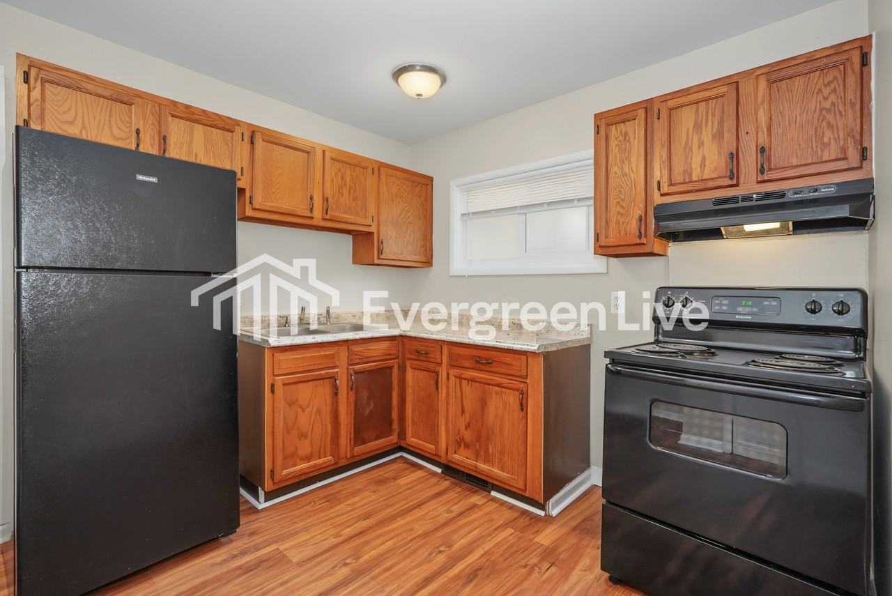 2417 Dawnlight Ave - Photo 6 of 15