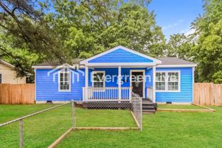 421 N Allen Rd - Photo 1 of 1