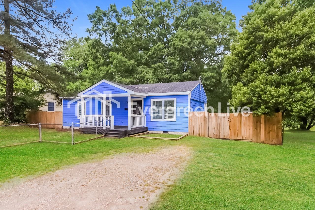 421 N Allen Rd - Photo 2 of 15
