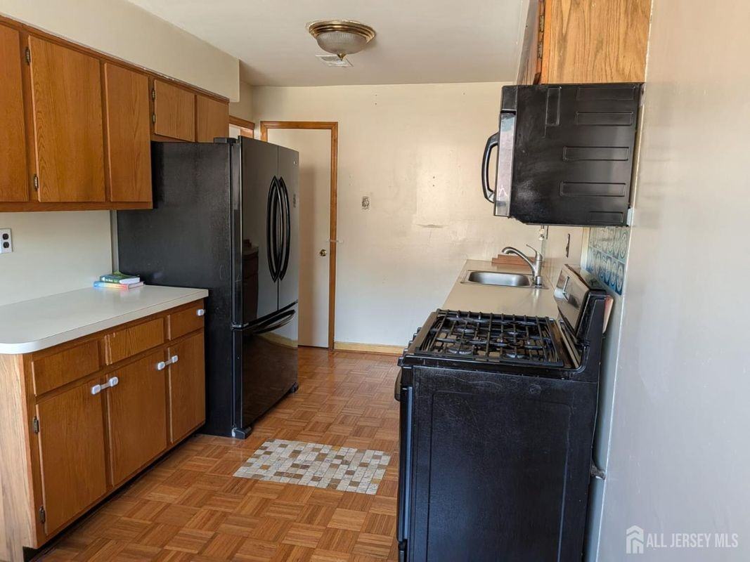 1714 Raspberry Ct - Photo 5 of 17