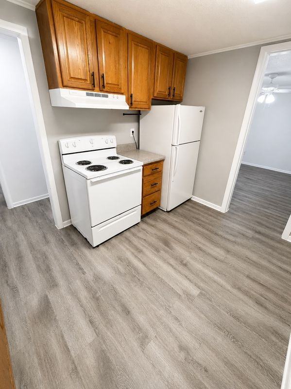420 Mills St - Photo 4 of 11