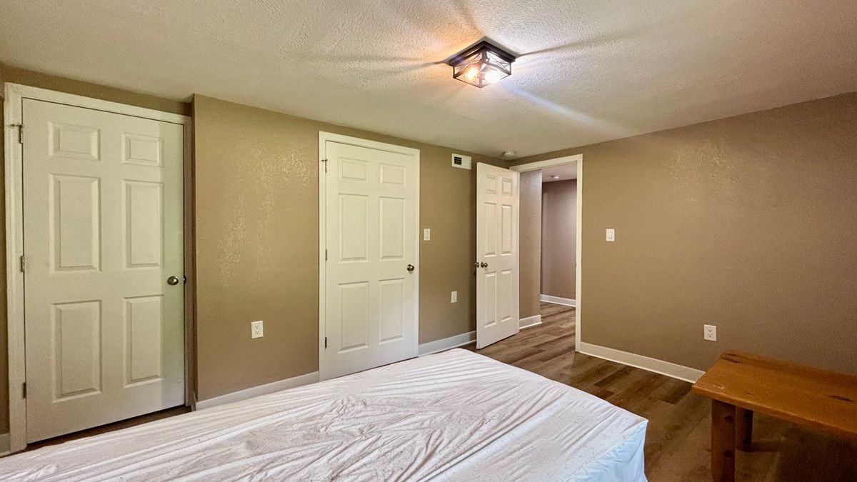 626 W Main St - Photo 7 of 14