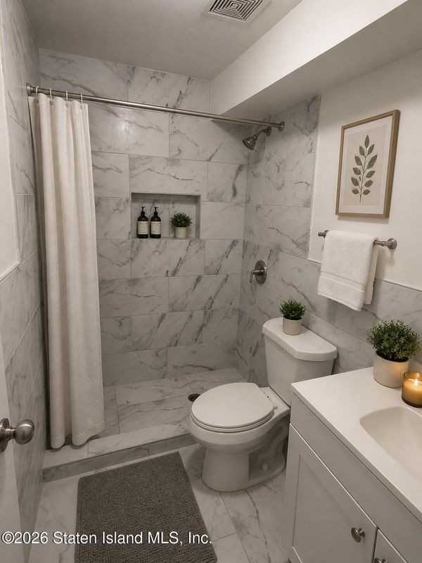 323 Nicholas Ave - Photo 3 of 10