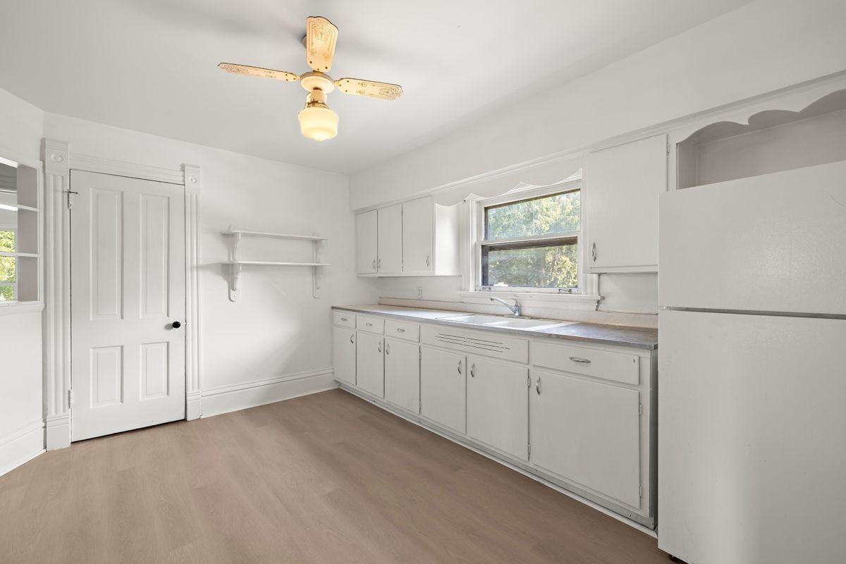 601 S Jefferson St - Photo 2 of 16