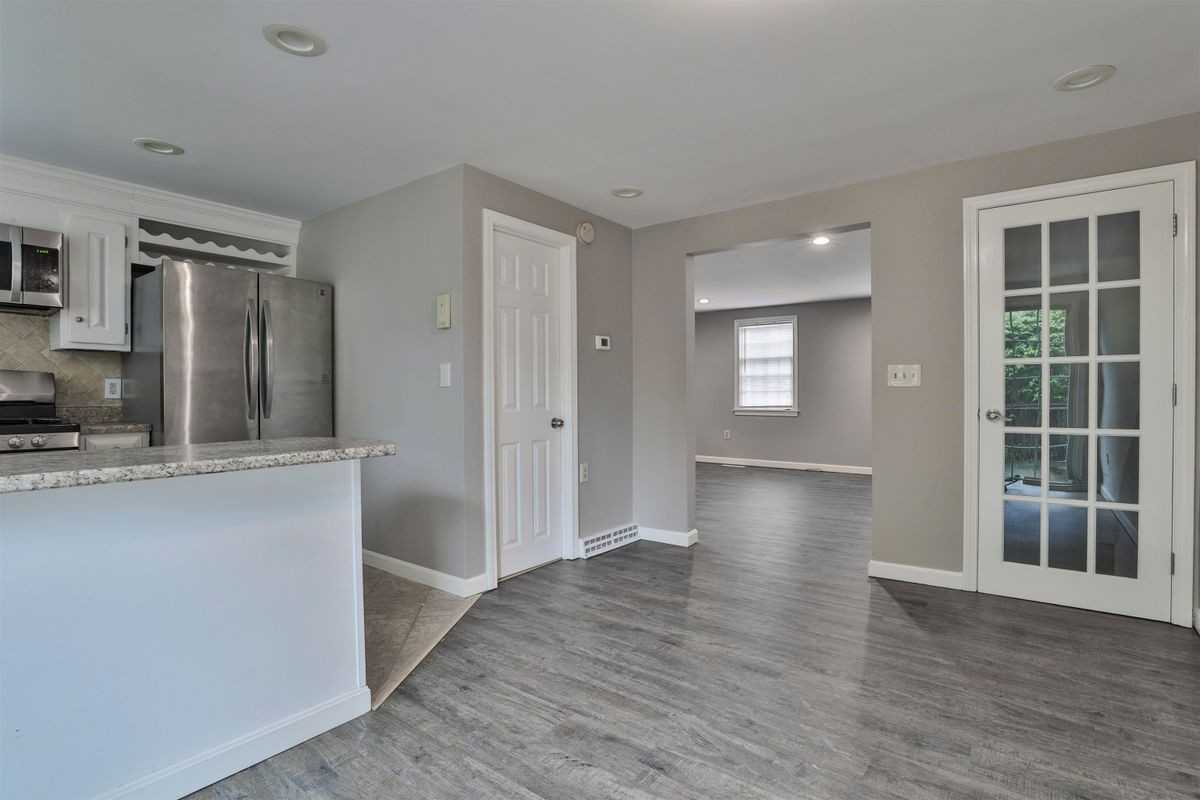 37 Cannongate Iii - Photo 6 of 25