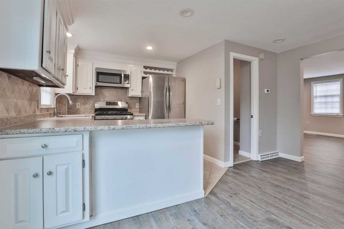 37 Cannongate Iii - Photo 7 of 25