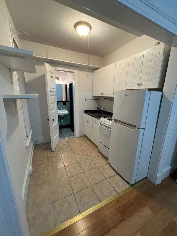 302 Willow St ##2b - Photo 4 of 7