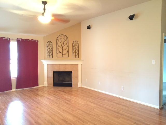 220 Gainer Dr - Photo 5 of 6