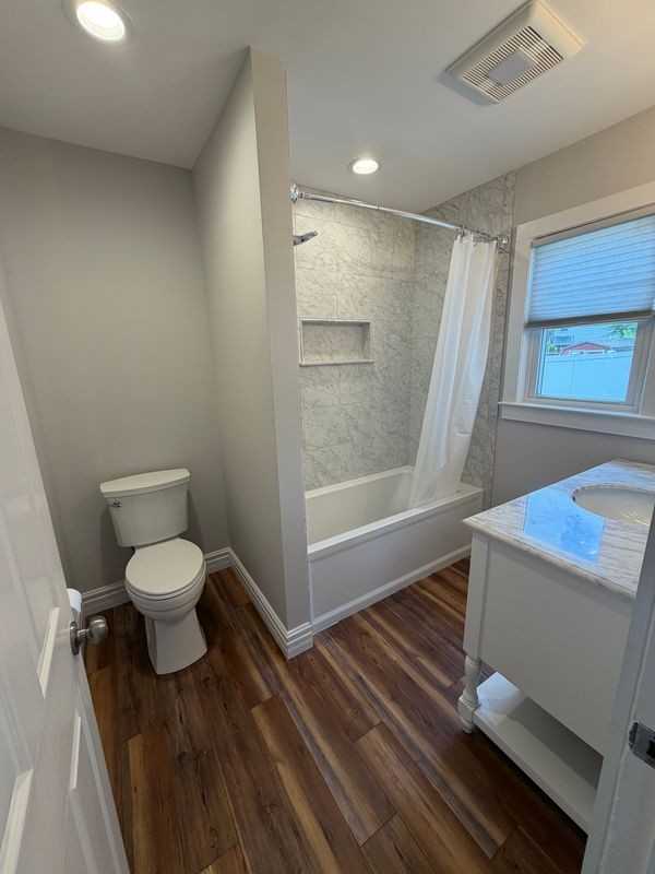 210 N Cherry St - Photo 7 of 12