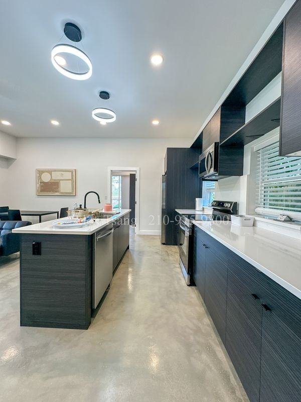 316 Toledo ##201 - Photo 6 of 14