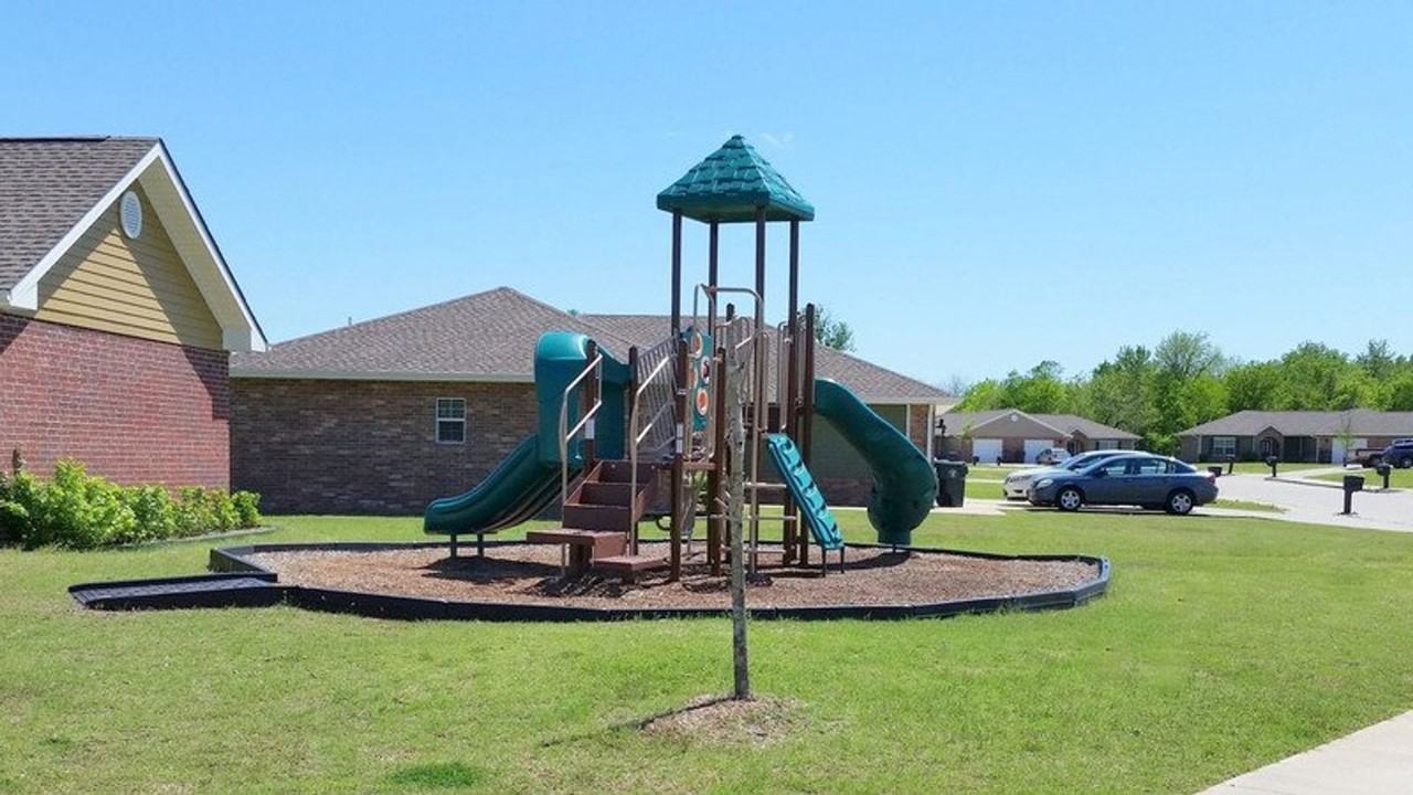 1548 N 18th St - Photo 5 of 7