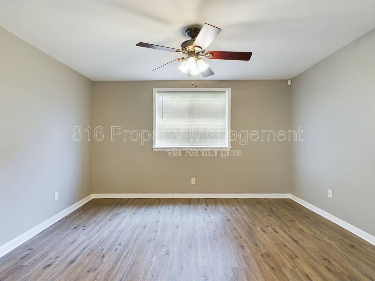 3024 Flora Ave - Photo 6 of 10