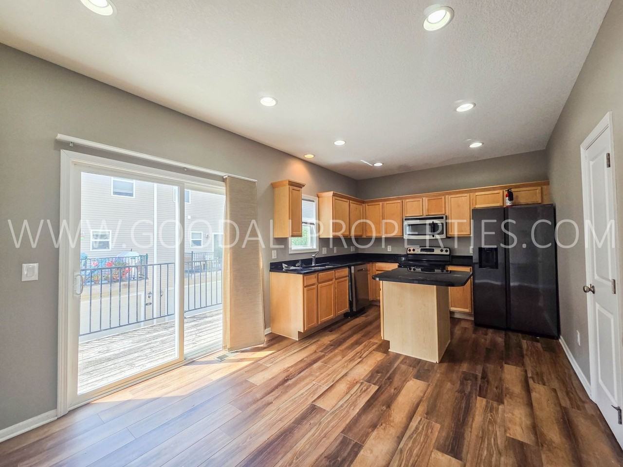 9140 Greenspire Dr - Photo 4 of 22