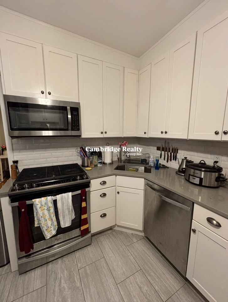 5 Marcella St #1T - Photo 2 of 22