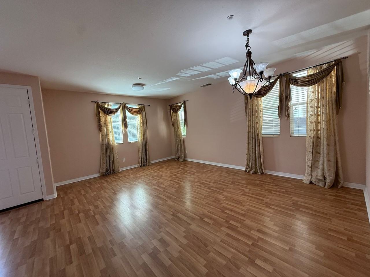 17023 Ralphs Ranch Rd - Photo 6 of 44