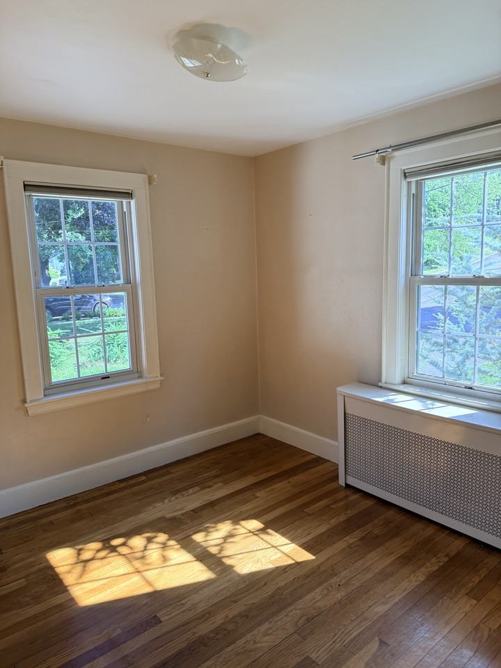 45 Mcphee Rd - Photo 3 of 12