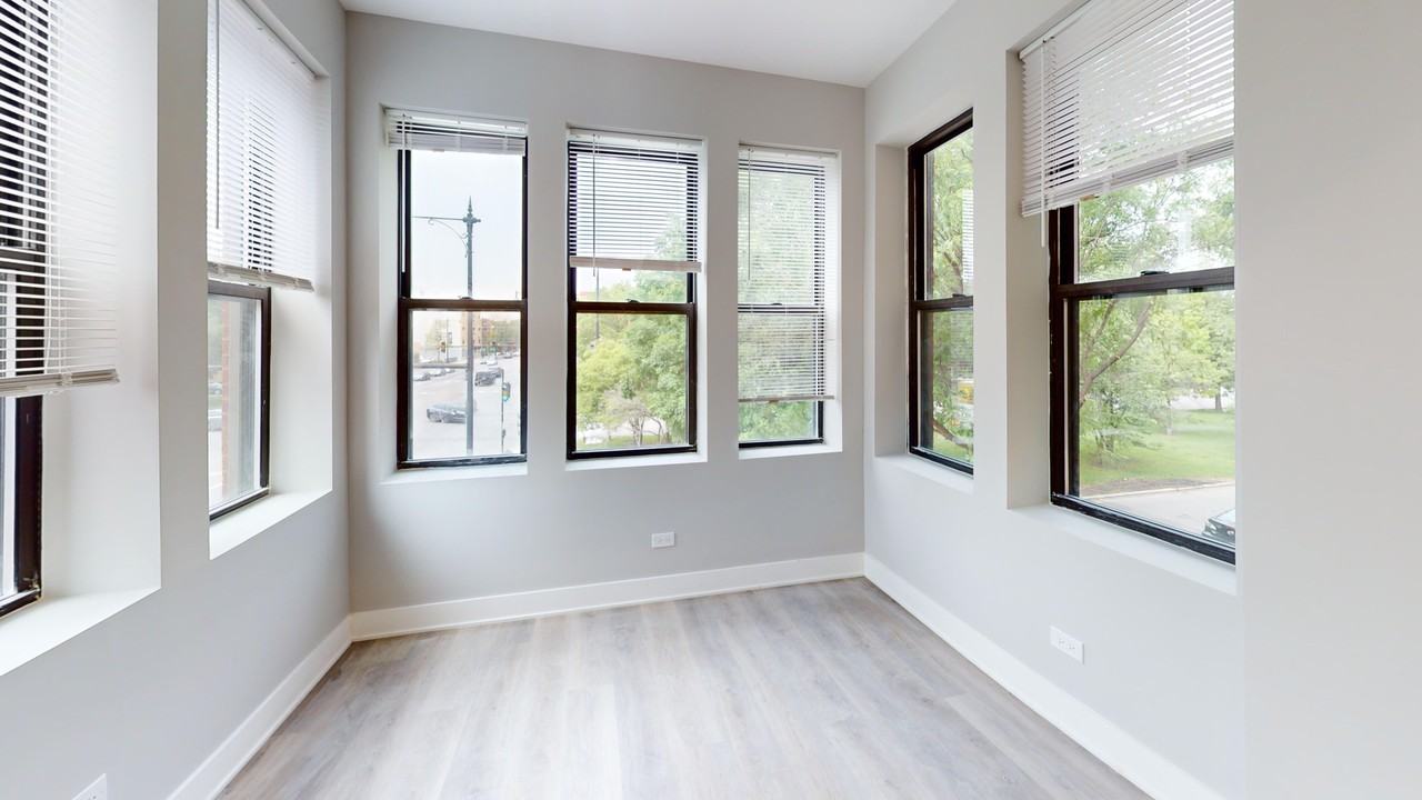 2401 N Kedzie Blvd #2 - Photo 3 of 13