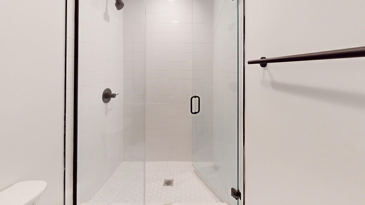 2401 N Kedzie Blvd #2 - Photo 4 of 13